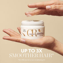 Cargar imagen en el visor de la galería, WELLA OIL REFLECTIONS LUMINOUS REBOOST MASK 150 ML
